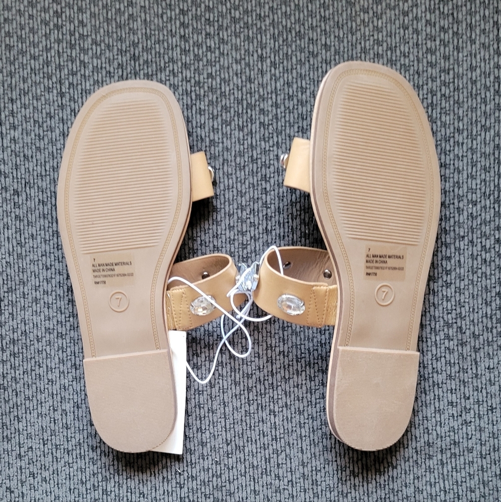 NWT Size 7 A New Day Beige Brit Two Band Embellished Studded Gemstone Sandals - Picture 4 of 7